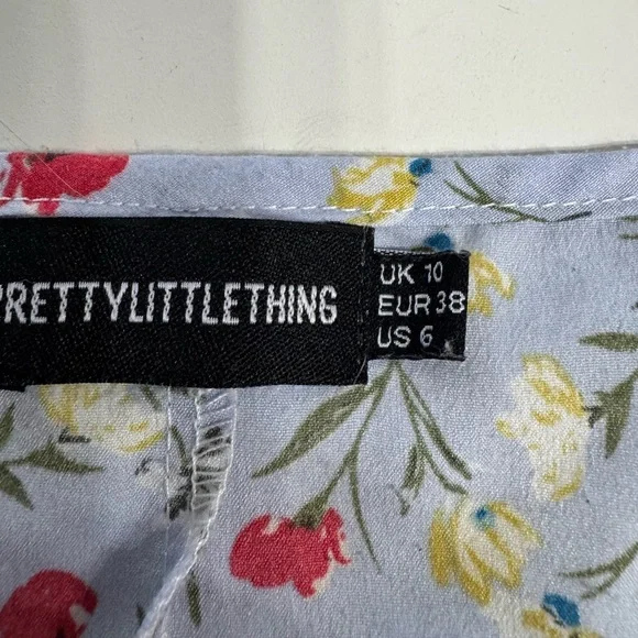 Pretty Little Thing Flutter Sleeve Blue Floral Midi Dress Size 6 - Picture 2 of 5